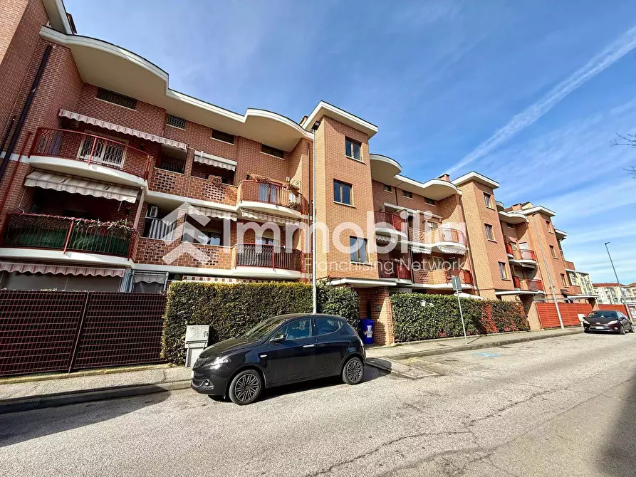 Immagine 3 di Appartamento in vendita  in Via Pateri 14/8 a Nichelino