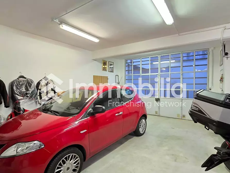 Immagine 1 di Box auto in vendita  in Via Carru' 15 a Torino