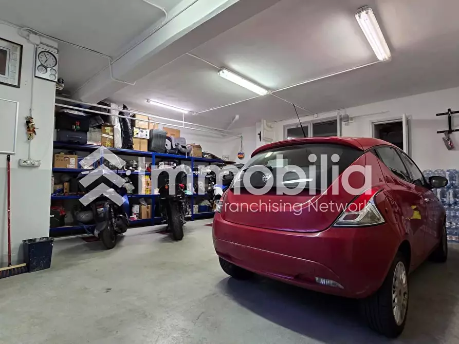 Immagine 12 di Box auto in vendita  in Via Carru' 15 a Torino