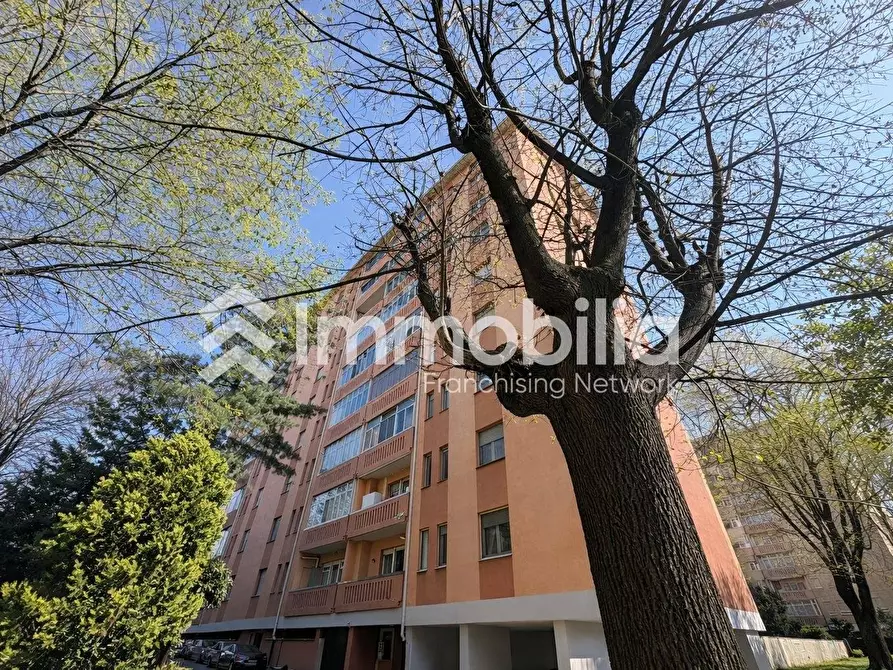 Immagine 1 di Appartamento in vendita  in Strada Del Drosso 164 a Torino