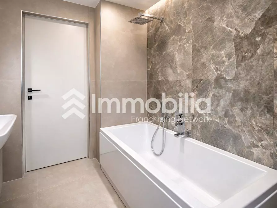 Immagine 17 di Appartamento in vendita  in Via Spalato 93 a Torino