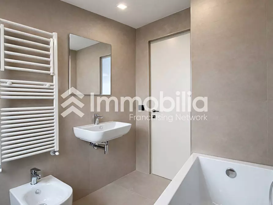 Immagine 18 di Appartamento in vendita  in Via Spalato 93 a Torino