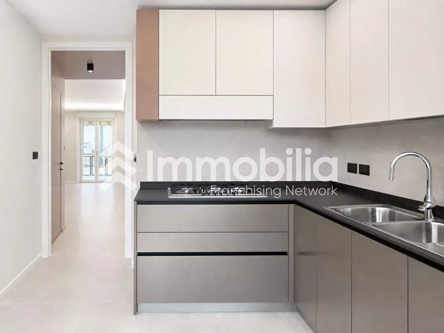 Immagine 5 di Appartamento in vendita  in Via Spalato 93 a Torino