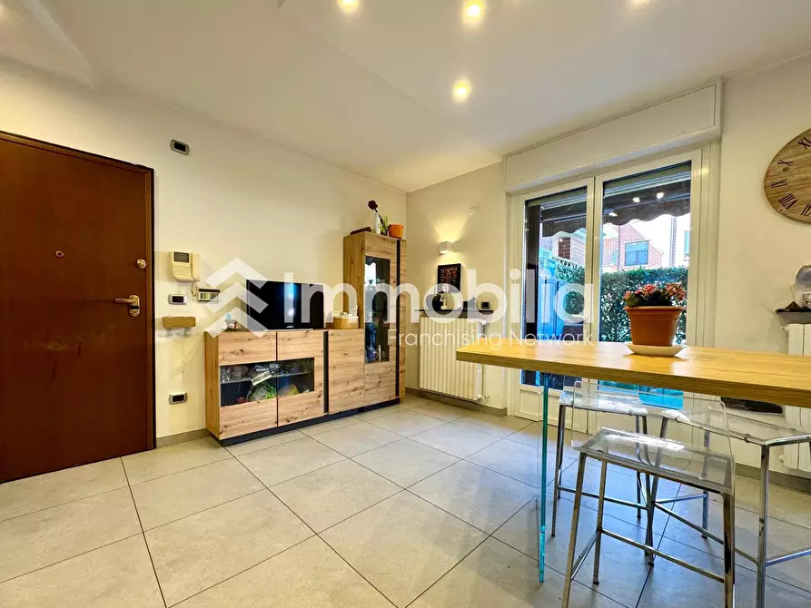 Immagine 10 di Appartamento in vendita  in Viale Kennedy a Nichelino