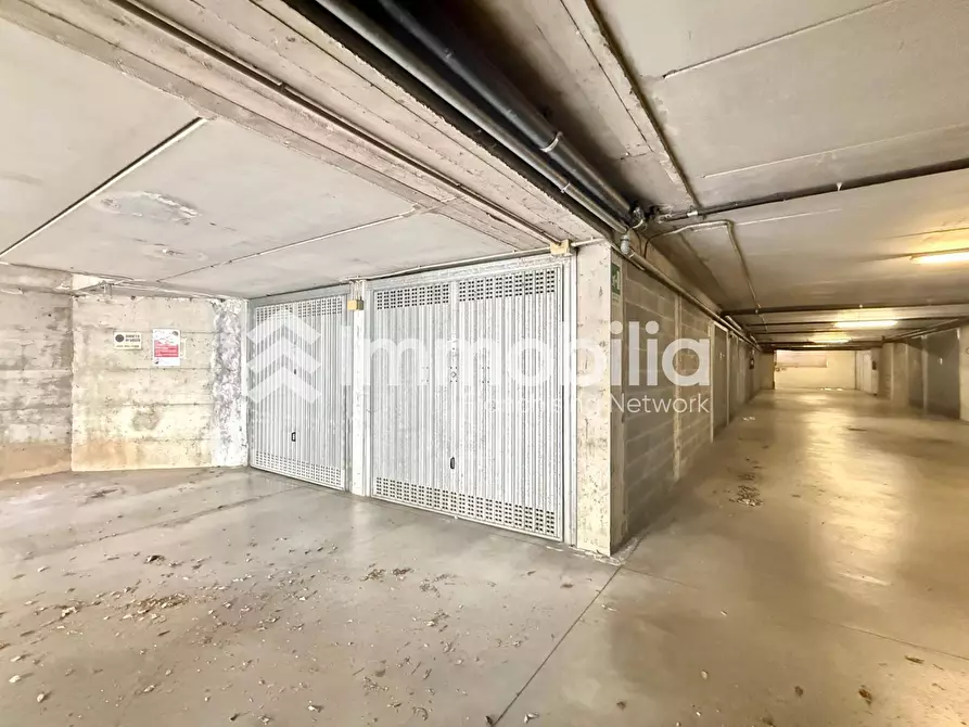 Immagine 44 di Appartamento in vendita  in Viale Kennedy a Nichelino