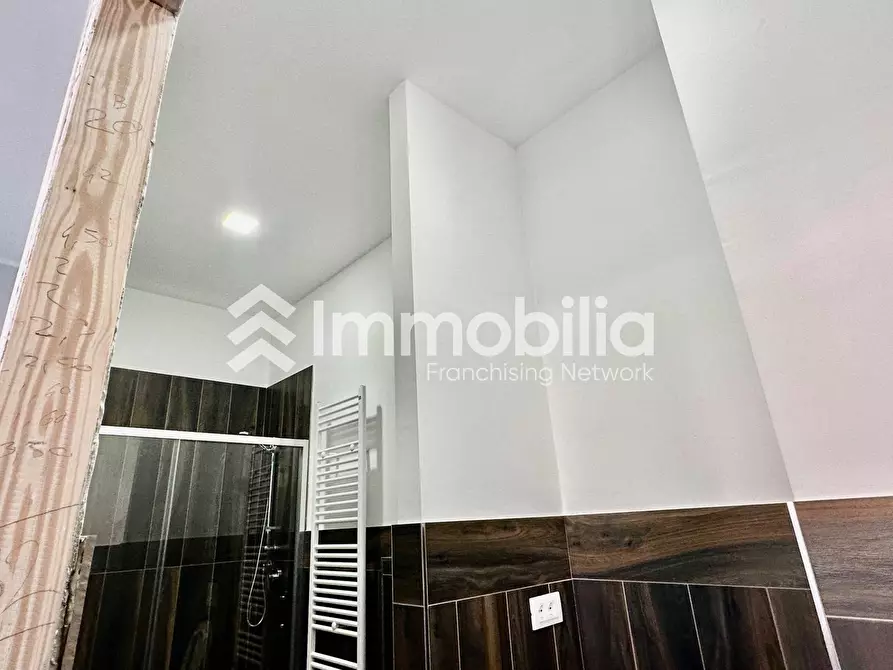 Immagine 10 di Appartamento in vendita  in PIAZZA BASILICATA 6 a Torino
