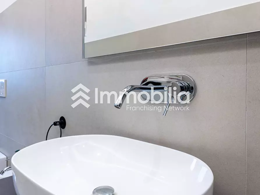 Immagine 25 di Appartamento in vendita  in CORSO TIRRENO 382 a Grugliasco