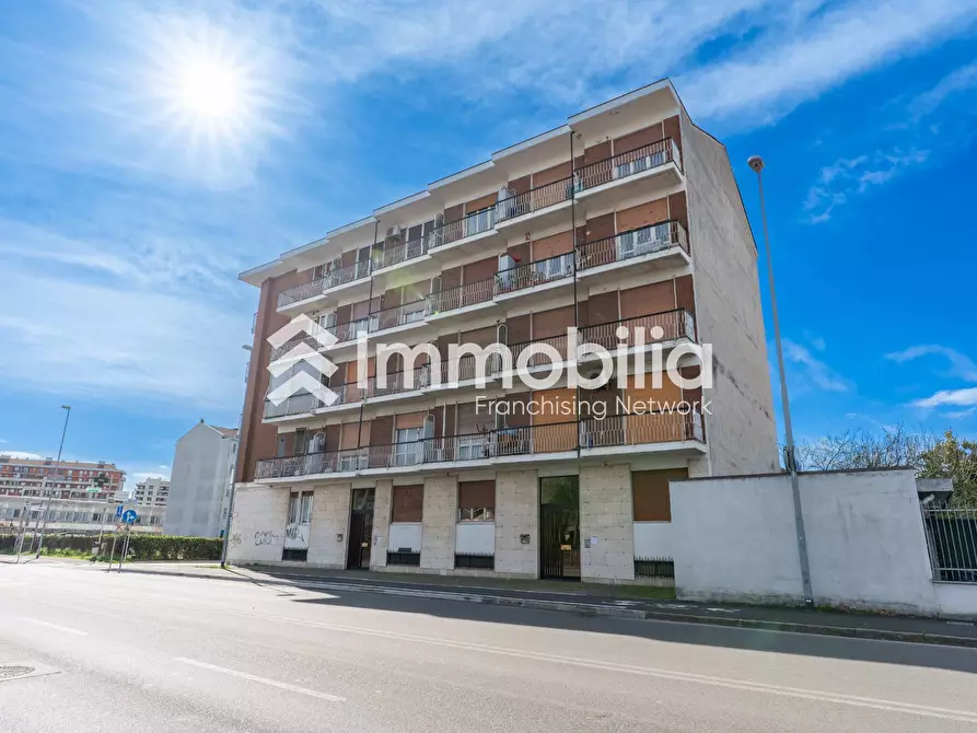 Immagine 1 di Appartamento in vendita  in CORSO TIRRENO 382 a Grugliasco