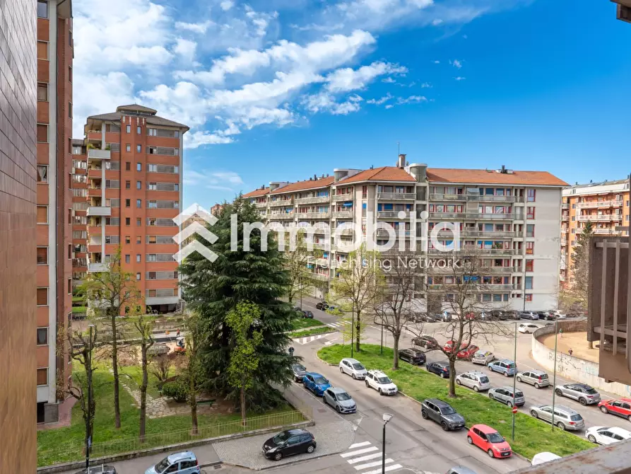 Immagine 13 di Appartamento in vendita  in Via Barnaba Panizza 8 a Torino
