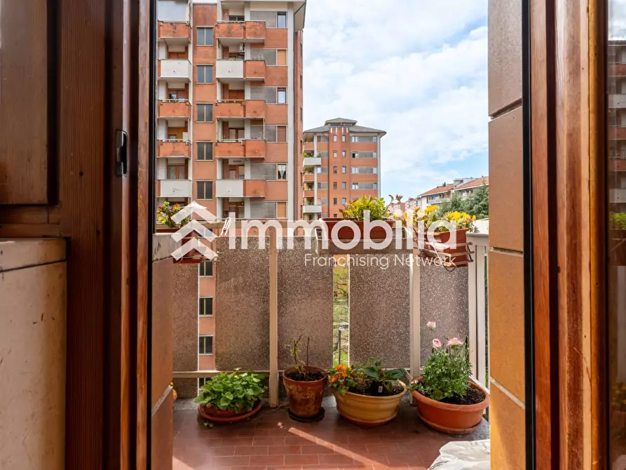 Immagine 21 di Appartamento in vendita  in Via Barnaba Panizza 8 a Torino