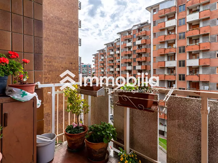 Immagine 22 di Appartamento in vendita  in Via Barnaba Panizza 8 a Torino
