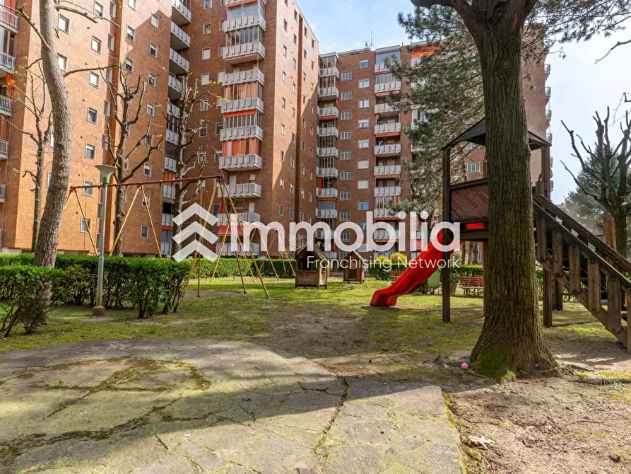 Immagine 36 di Appartamento in vendita  in Via Barnaba Panizza 8 a Torino