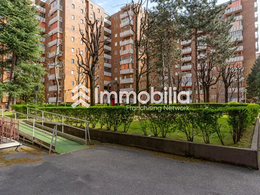 Immagine 37 di Appartamento in vendita  in Via Barnaba Panizza 8 a Torino