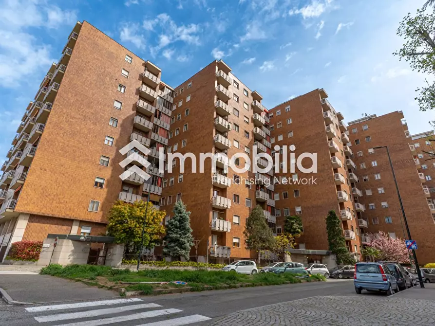 Immagine 38 di Appartamento in vendita  in Via Barnaba Panizza 8 a Torino