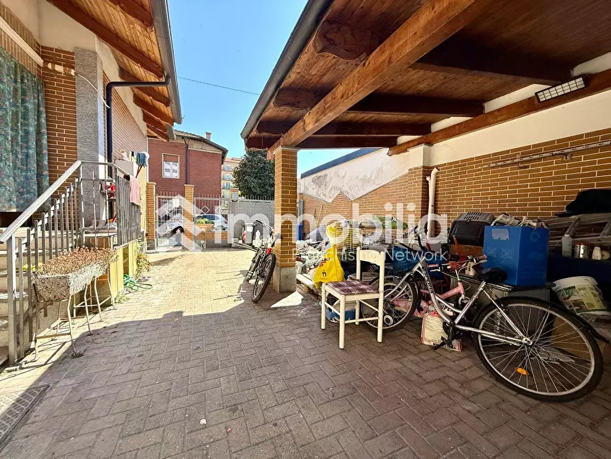 Immagine 4 di Casa indipendente in vendita  in Via degli Alleati a Nichelino