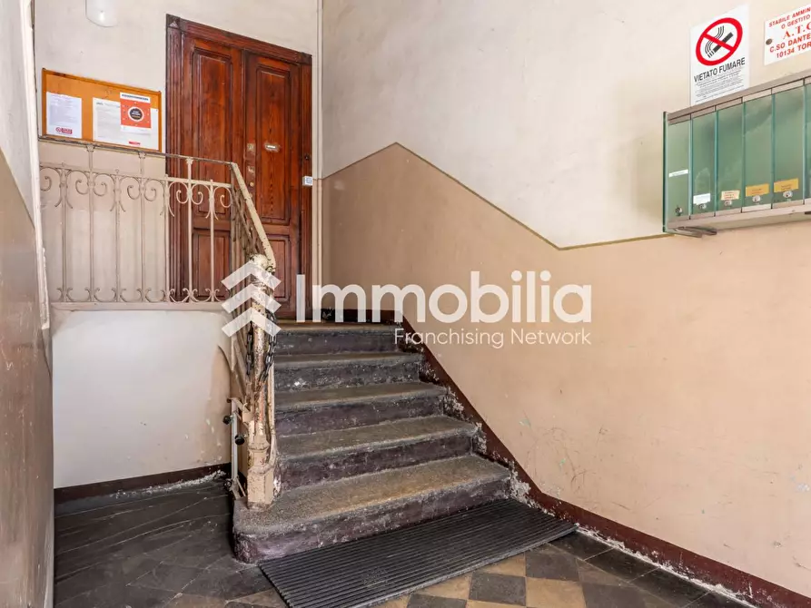 Immagine 19 di Appartamento in vendita  in Via Borriana 7 a Torino