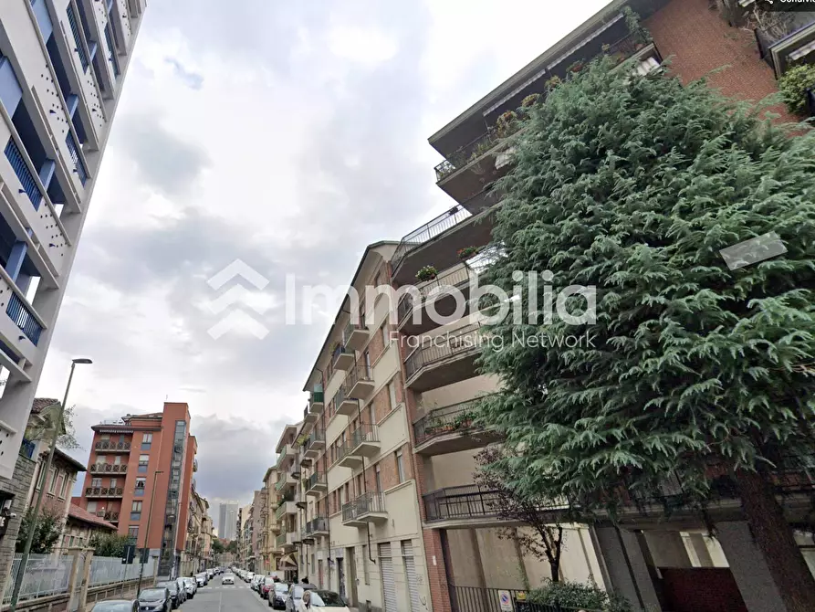 Immagine 2 di Box auto in vendita  in Via Malta a Torino