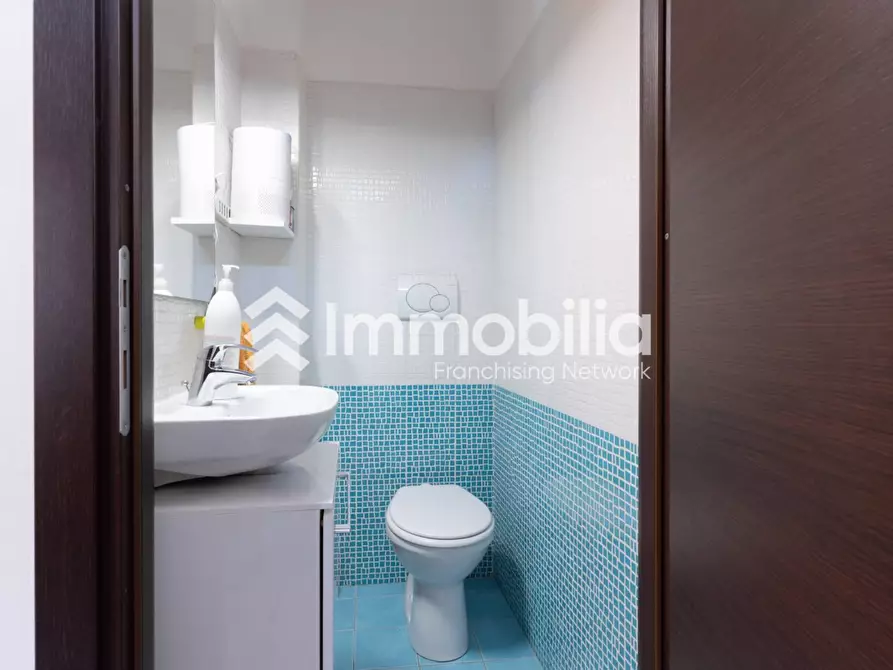 Immagine 12 di Villa in vendita  in Via Guido Reni 96 a Torino