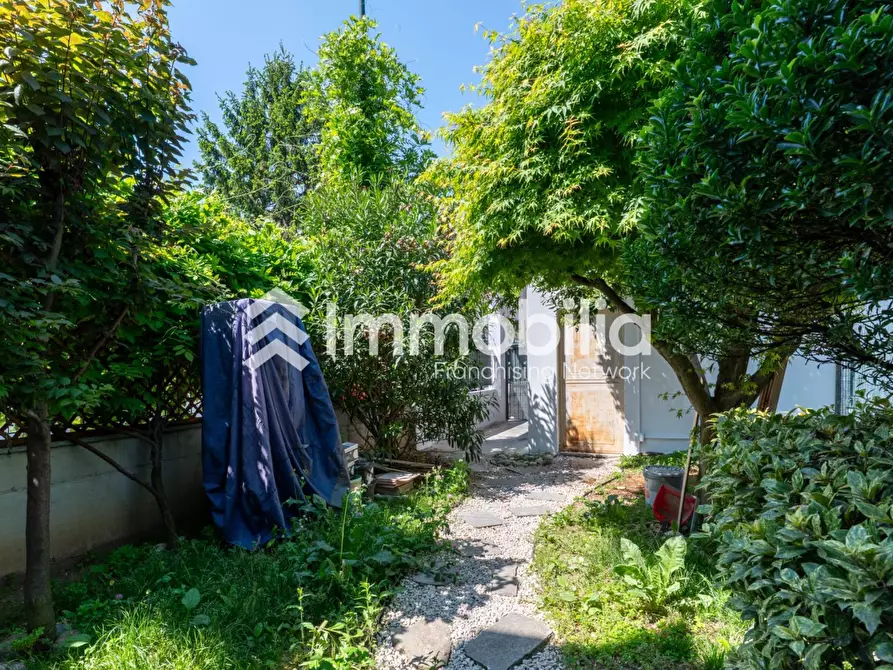 Immagine 42 di Villa in vendita  in Via Guido Reni 96 a Torino