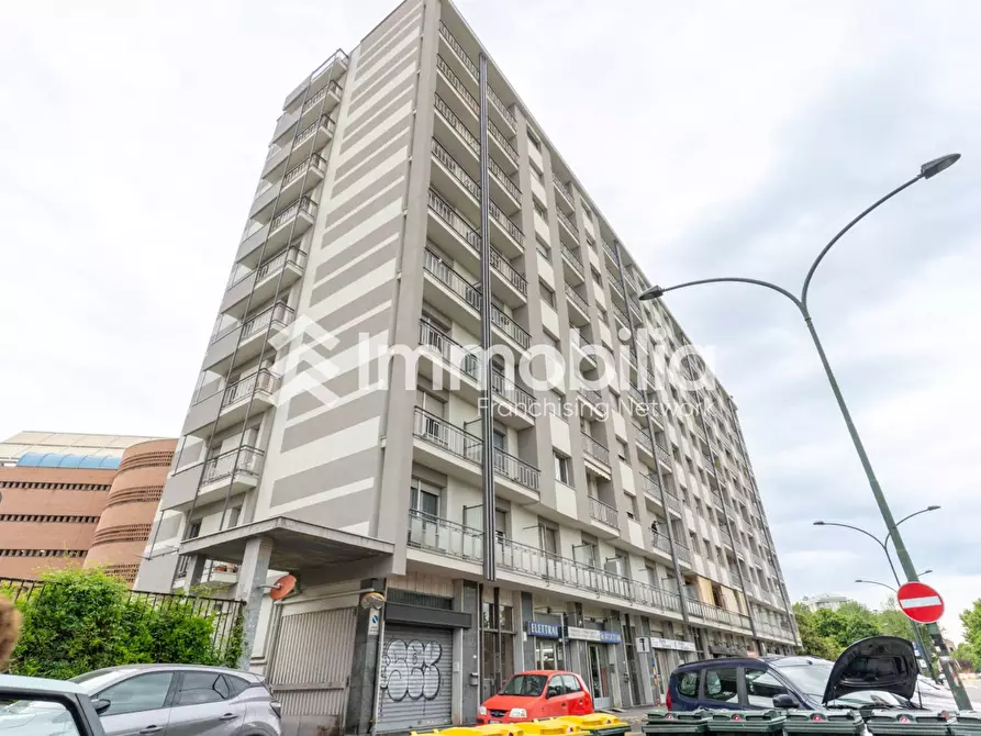Immagine 1 di Appartamento in vendita  in corso orbassano 356 a Torino