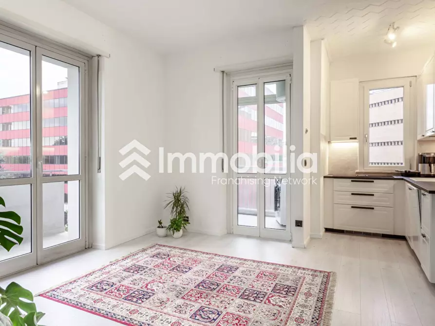 Immagine 2 di Appartamento in vendita  in corso orbassano 356 a Torino