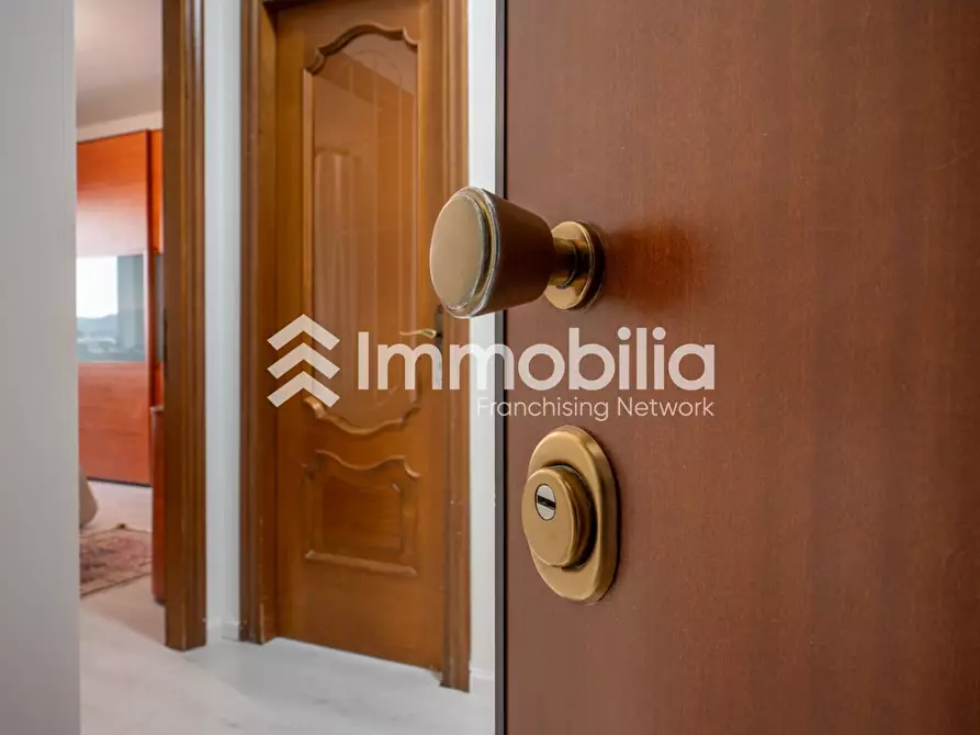 Immagine 17 di Appartamento in vendita  in corso orbassano 356 a Torino
