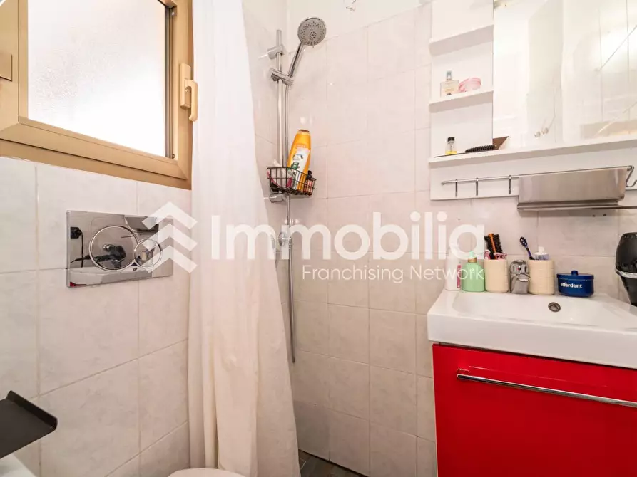 Immagine 12 di Appartamento in vendita  in Via Varazze a Torino