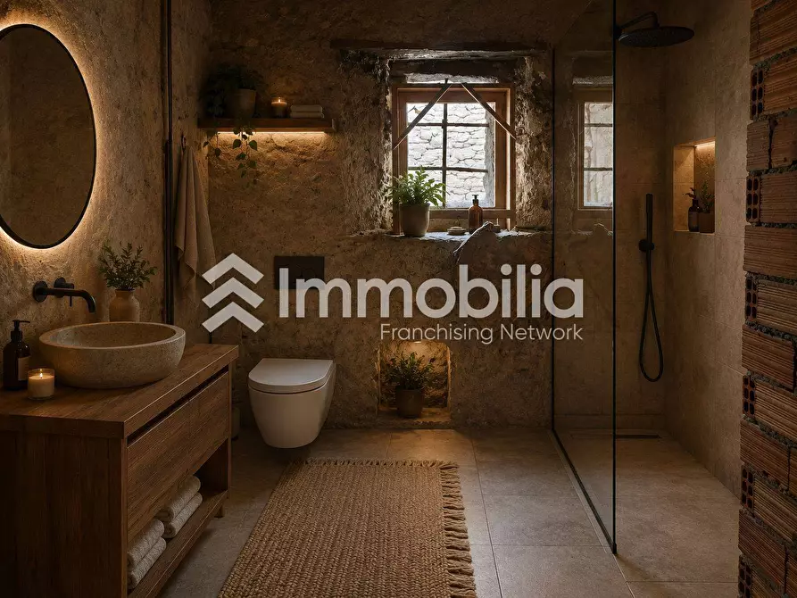 Immagine 6 di Rustico / casale in vendita  in Via Santa Maria a Borgone Susa