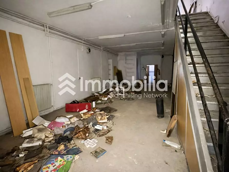 Immagine 14 di Locale commerciale in vendita  in Via Saluzzo 11 a Torino