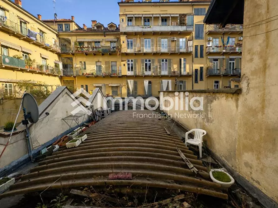 Immagine 17 di Locale commerciale in vendita  in Via Saluzzo 11 a Torino