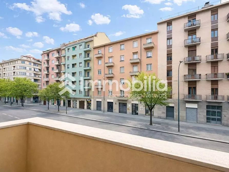 Immagine 8 di Appartamento in vendita  in Corso Duca Degli Abruzzi 91 a Torino
