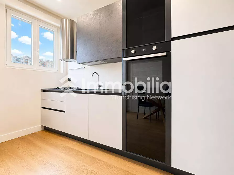 Immagine 5 di Appartamento in vendita  in Via Bagnasco 7 a Torino