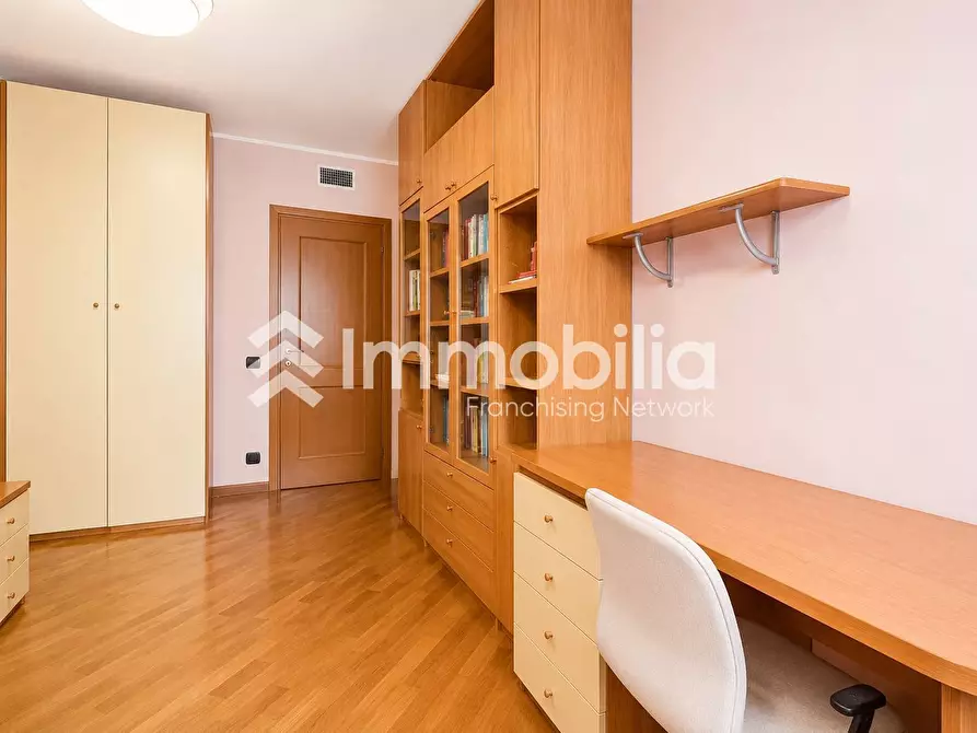 Immagine 32 di Appartamento in vendita  in Via Ludovico Antonio Muratori 32 a Torino