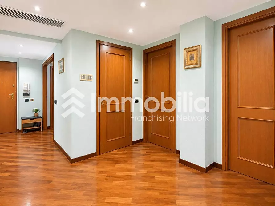 Immagine 40 di Appartamento in vendita  in Via Ludovico Antonio Muratori 32 a Torino