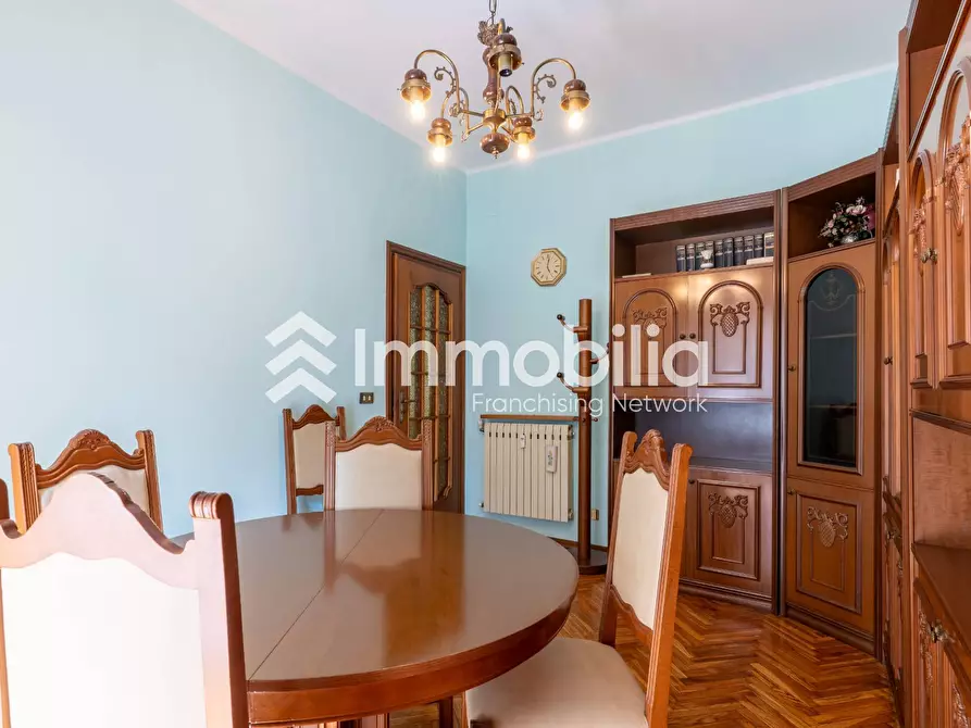 Immagine 11 di Appartamento in vendita  in Via Pordenone 14 a Torino