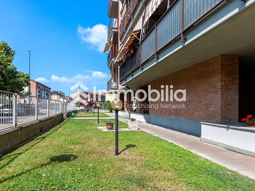 Immagine 4 di Appartamento in vendita  in via anselmo torchio 61 a Asti