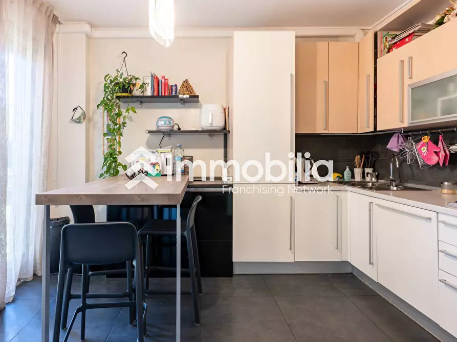 Immagine 9 di Appartamento in vendita  in Via Vicenza 5 a Torino