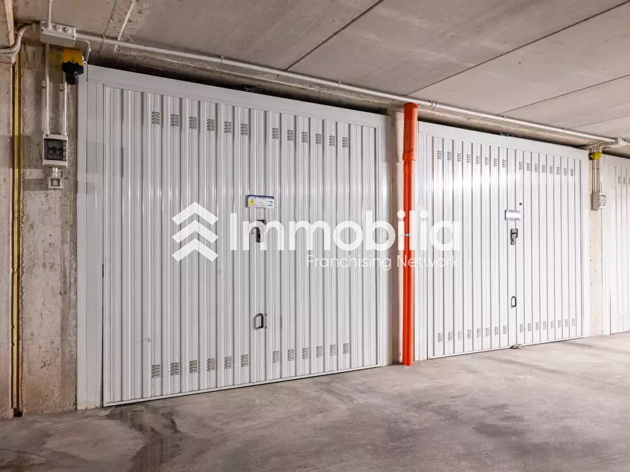 Immagine 34 di Appartamento in vendita  in Via Vicenza 5 a Torino