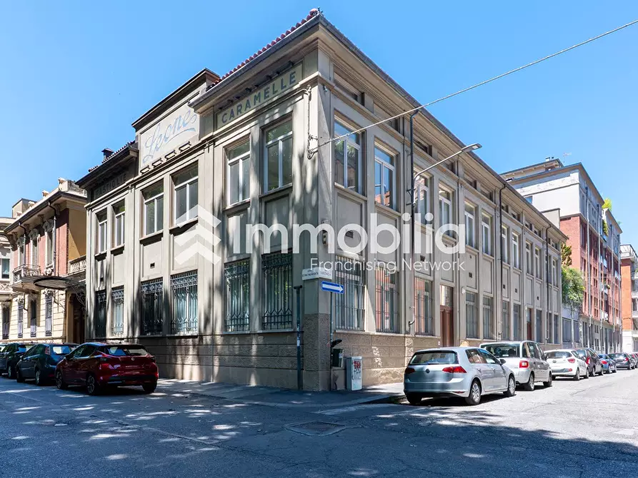 Immagine 46 di Appartamento in vendita  in Via Vicenza 5 a Torino