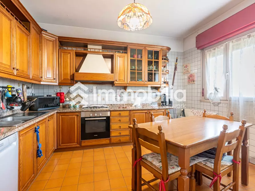 Immagine 4 di Appartamento in vendita  in via ivrea 29 a Torino
