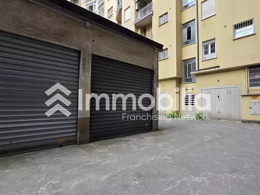 Immagine 2 di Box auto in vendita  in Corso Rosselli 115 a Torino