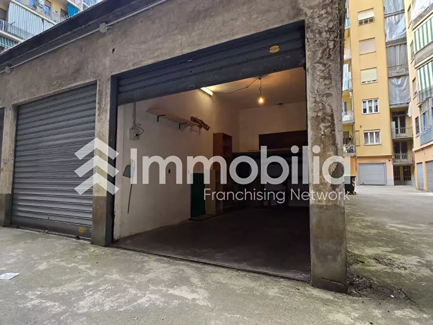 Immagine 3 di Box auto in vendita  in Corso Rosselli 115 a Torino