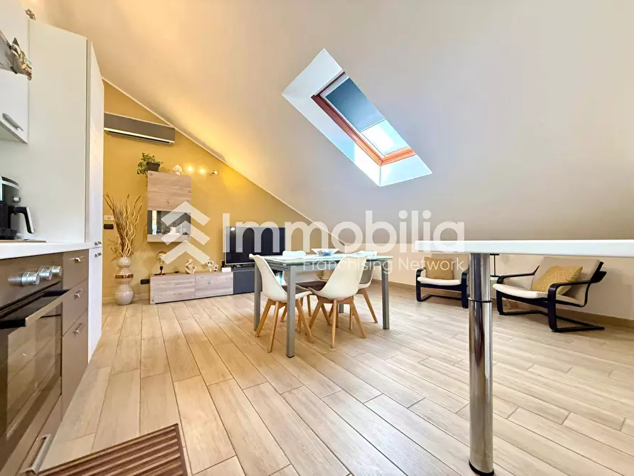 Immagine 6 di Appartamento in vendita  in Via XXV Aprile a Nichelino