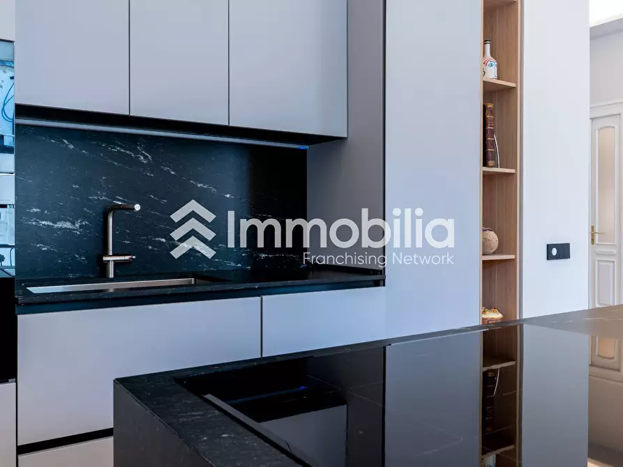 Immagine 8 di Appartamento in vendita  in Corso Duca Degli Abruzzi 58 a Torino