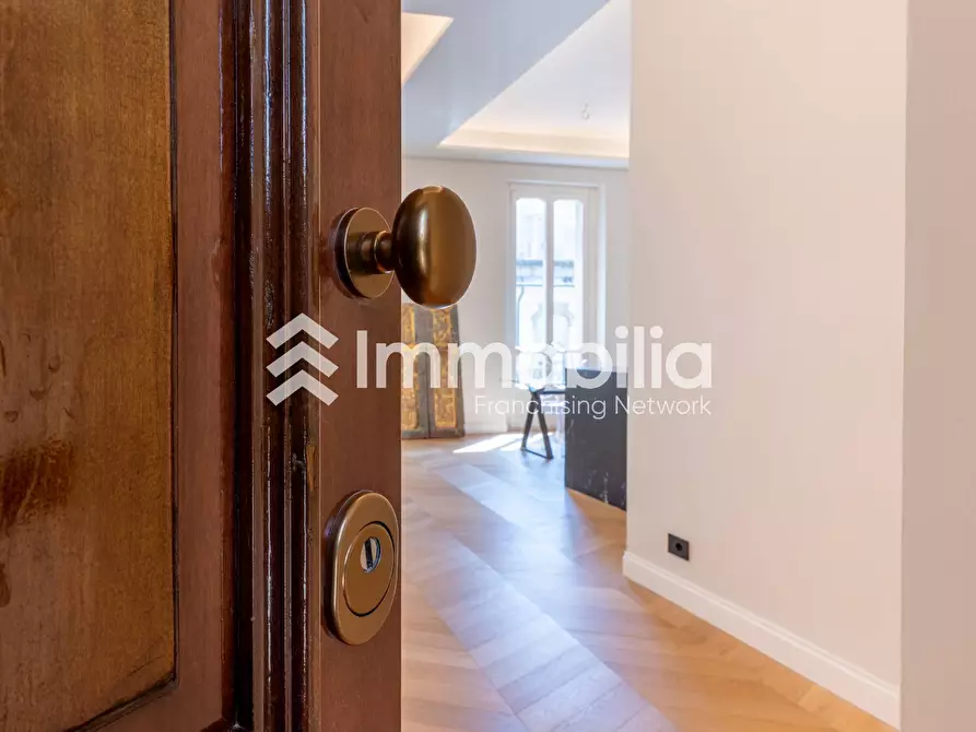 Immagine 3 di Appartamento in vendita  in Corso Duca Degli Abruzzi 58 a Torino
