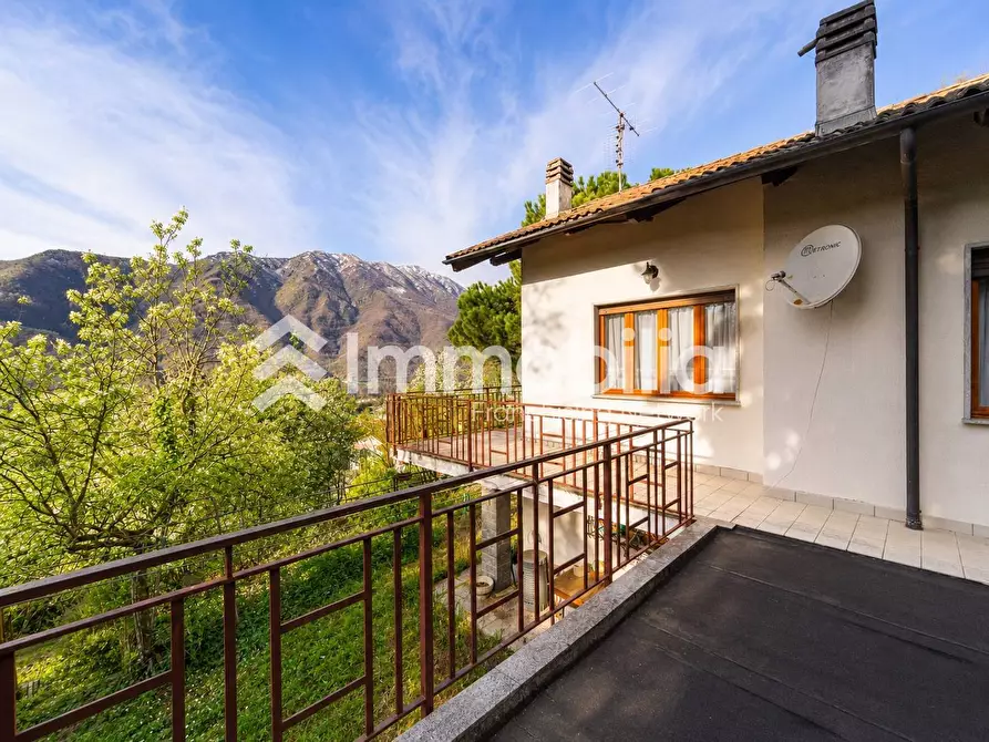 Immagine 18 di Villa in vendita  in Frazione Caserme 65 a Villar Perosa