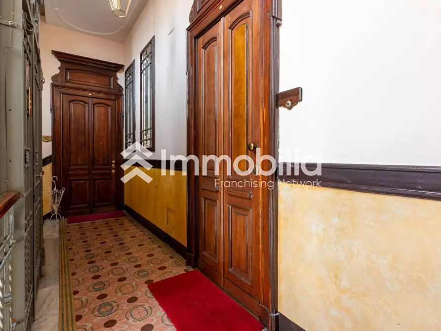 Immagine 36 di Appartamento in vendita  in Corso Duca Degli Abruzzi 58 a Torino