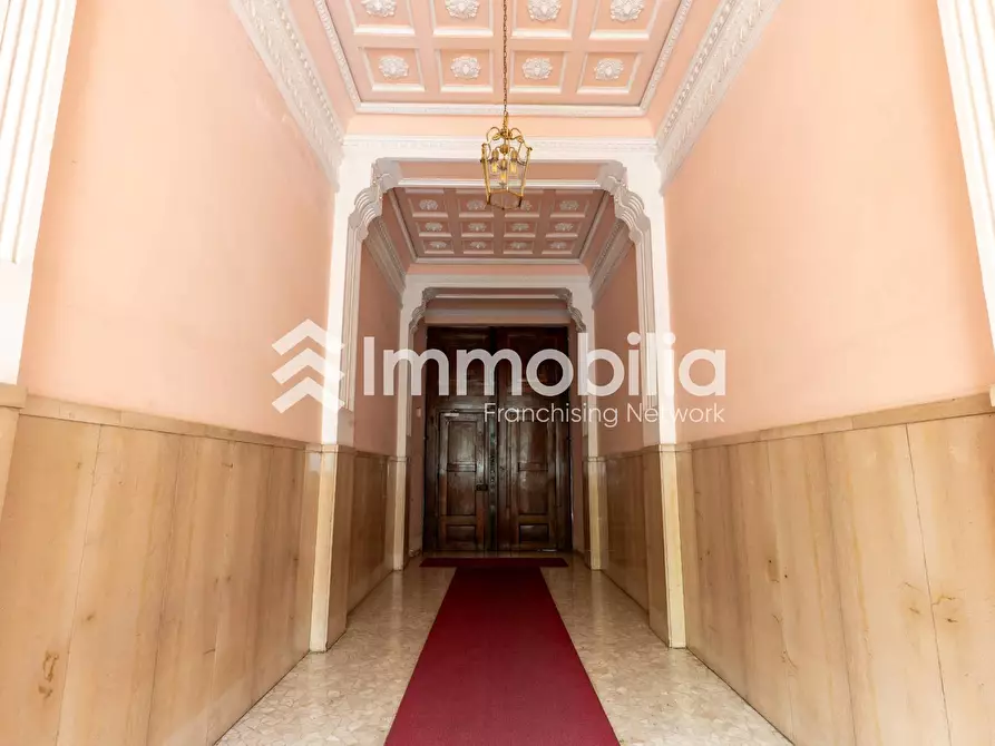 Immagine 42 di Appartamento in vendita  in Corso Duca Degli Abruzzi 58 a Torino