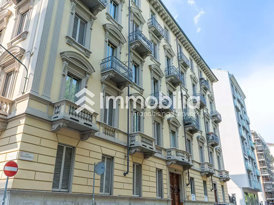 Immagine 45 di Appartamento in vendita  in Corso Duca Degli Abruzzi 58 a Torino