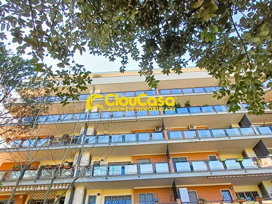 Immagine 103 di Appartamento in vendita  in via Luciano Conti 4 a Roma
